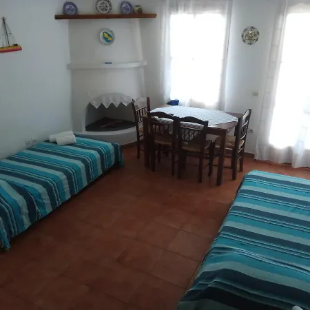 Akrogiali Traditional *